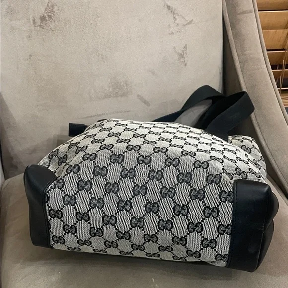 Gucci Black and Gray Signature Tote
